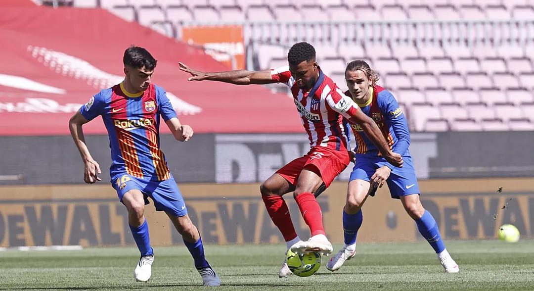 الهلالوالاهليمباشريلاكورةمواجهةأسطوريةفيعالمكرةالقدم