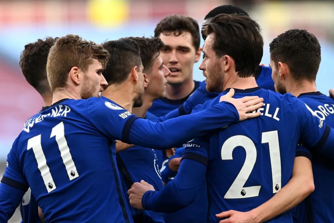 موعد مباراة ليفربول ومانشستر يونايتد اليوم
